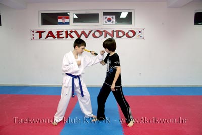 taekwondo kwon samoobrana2